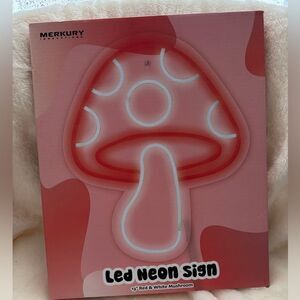 Merkury 13” Red and White Mushroom LED USB powered Neon Sign NIB